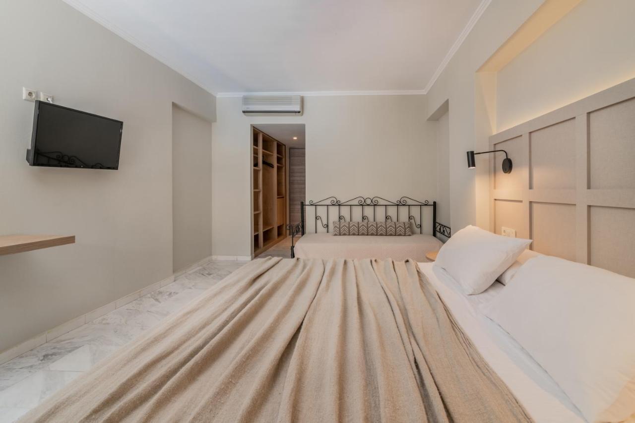 Plános Strofades Beach Hotel מראה חיצוני תמונה